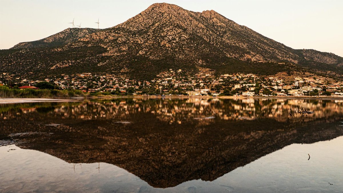 Mirror of the Mountain